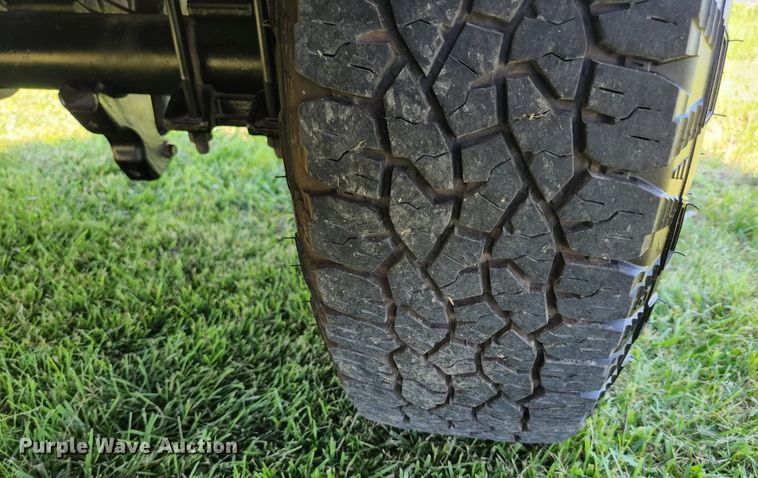 image for item JM9015 2012 Ford F250 Super Duty XL  SuperCab pickup truck