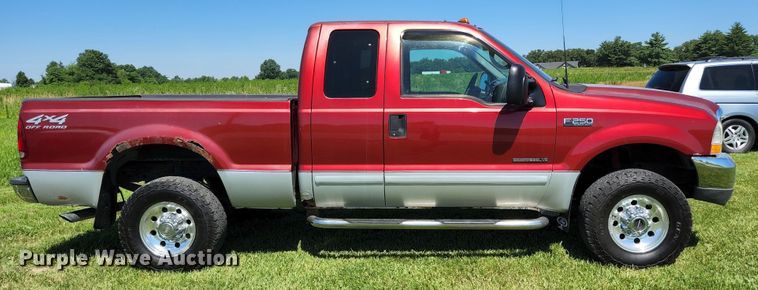 image for item JM9017 2001 Ford F250 Super Duty XLT  SuperCab pickup truck