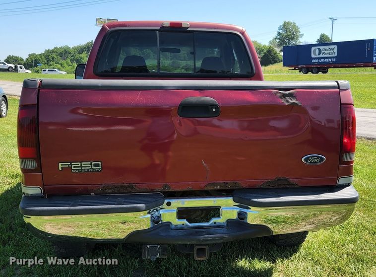 image for item JM9017 2001 Ford F250 Super Duty XLT  SuperCab pickup truck