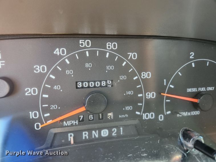 image for item JM9017 2001 Ford F250 Super Duty XLT  SuperCab pickup truck