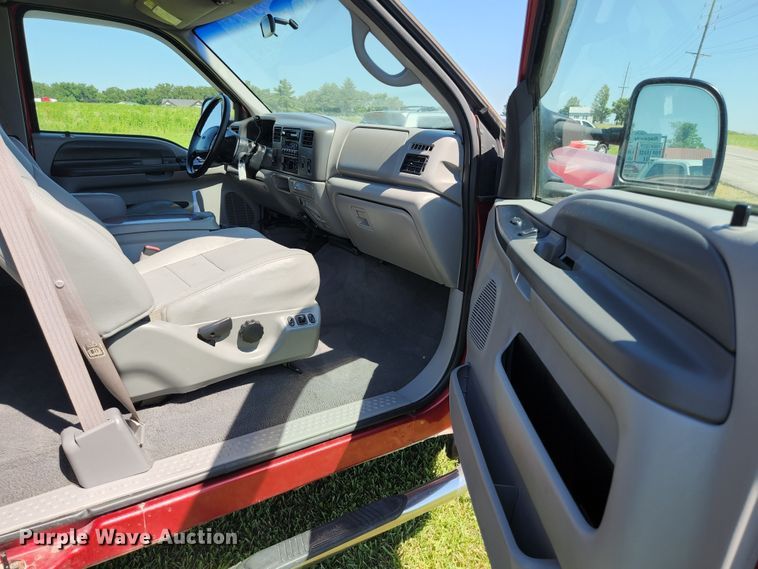 image for item JM9017 2001 Ford F250 Super Duty XLT  SuperCab pickup truck