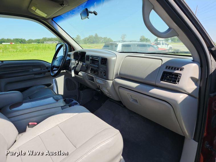 image for item JM9017 2001 Ford F250 Super Duty XLT  SuperCab pickup truck