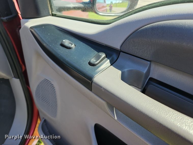 image for item JM9017 2001 Ford F250 Super Duty XLT  SuperCab pickup truck