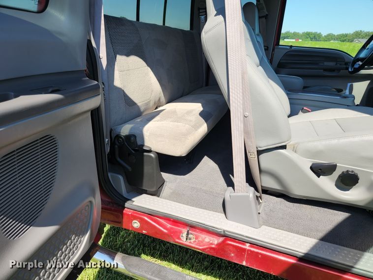 image for item JM9017 2001 Ford F250 Super Duty XLT  SuperCab pickup truck