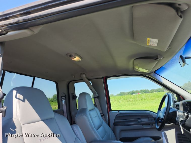 image for item JM9017 2001 Ford F250 Super Duty XLT  SuperCab pickup truck