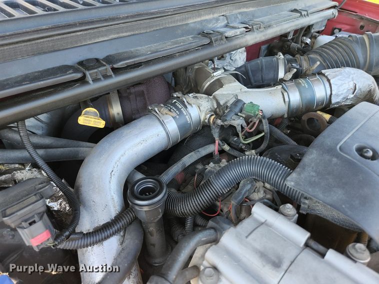 image for item JM9017 2001 Ford F250 Super Duty XLT  SuperCab pickup truck