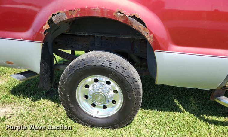 image for item JM9017 2001 Ford F250 Super Duty XLT  SuperCab pickup truck