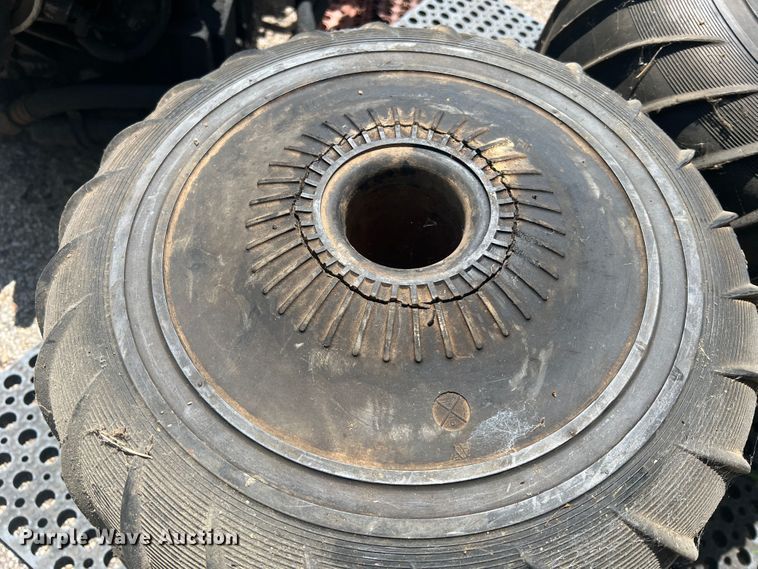 image for item JM9231 Allis-Chalmers Terra Tiger  amphibious vehicle