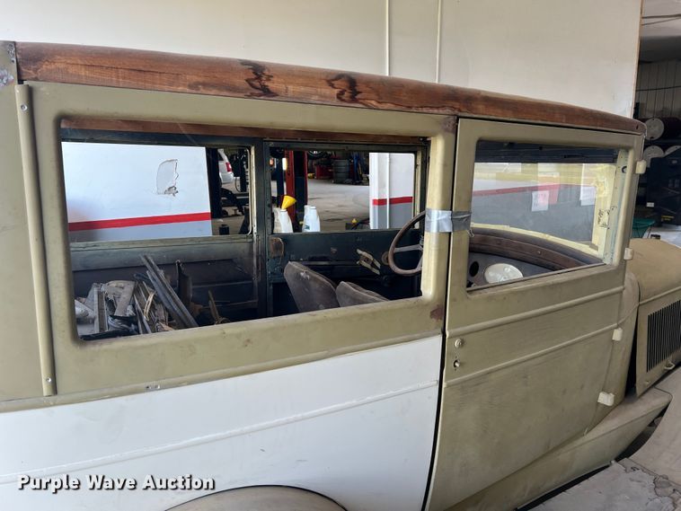 image for item JM9246 1927 Chrysler