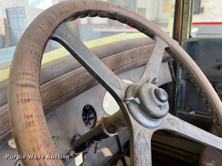 image for item JM9246 1927 Chrysler