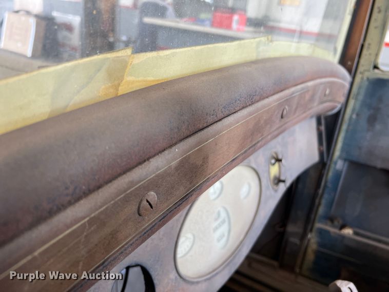 image for item JM9246 1927 Chrysler