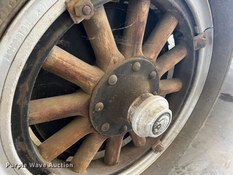 image for item JM9246 1927 Chrysler