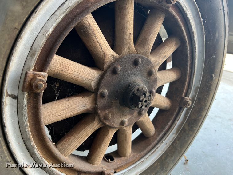 image for item JM9246 1927 Chrysler