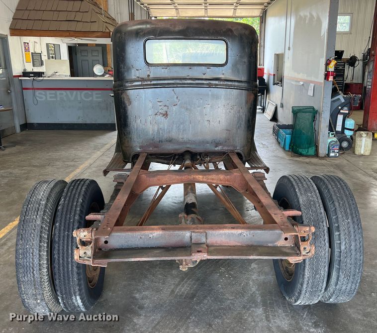 image for item JM9247 1935 Ford  pickup truck cab and chassis
