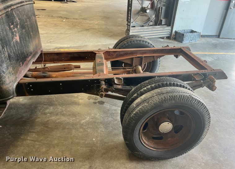 image for item JM9247 1935 Ford  pickup truck cab and chassis