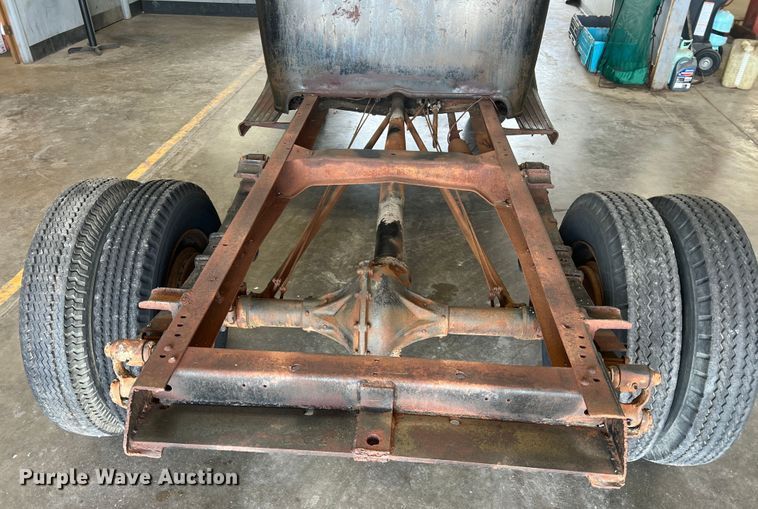 image for item JM9247 1935 Ford  pickup truck cab and chassis