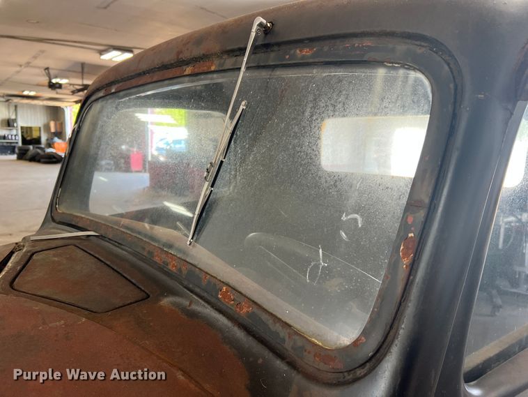 image for item JM9247 1935 Ford  pickup truck cab and chassis