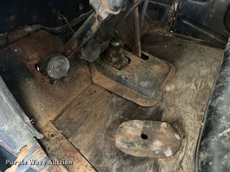 image for item JM9247 1935 Ford  pickup truck cab and chassis