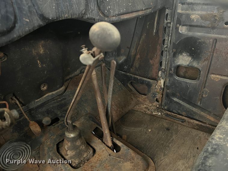 image for item JM9247 1935 Ford  pickup truck cab and chassis