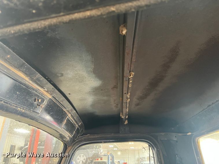 image for item JM9247 1935 Ford  pickup truck cab and chassis