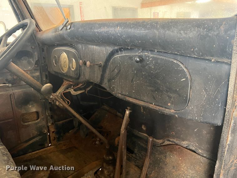 image for item JM9247 1935 Ford  pickup truck cab and chassis