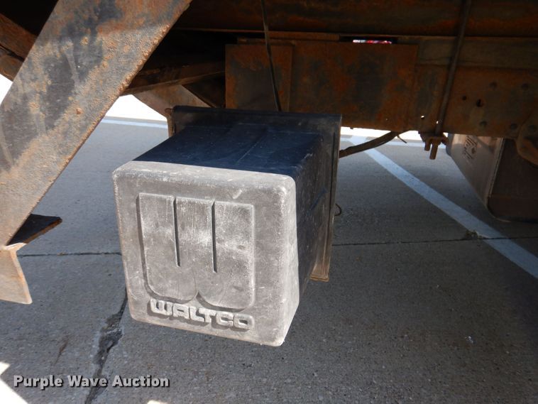 image for item JO9021 2010 Isuzu NPR  box truck