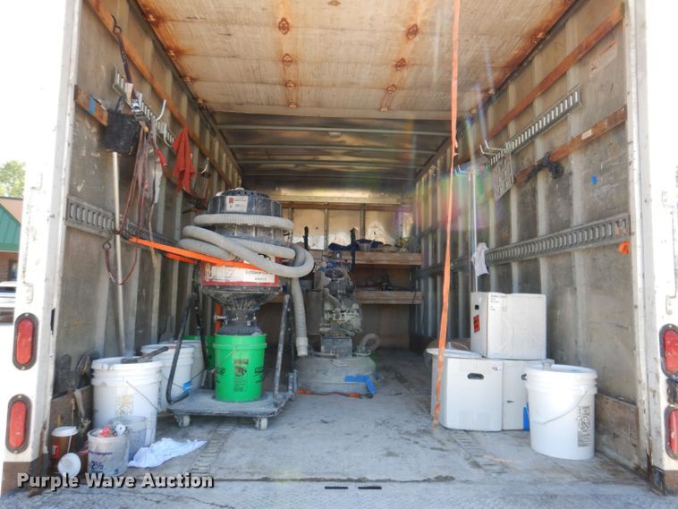 image for item JO9021 2010 Isuzu NPR  box truck