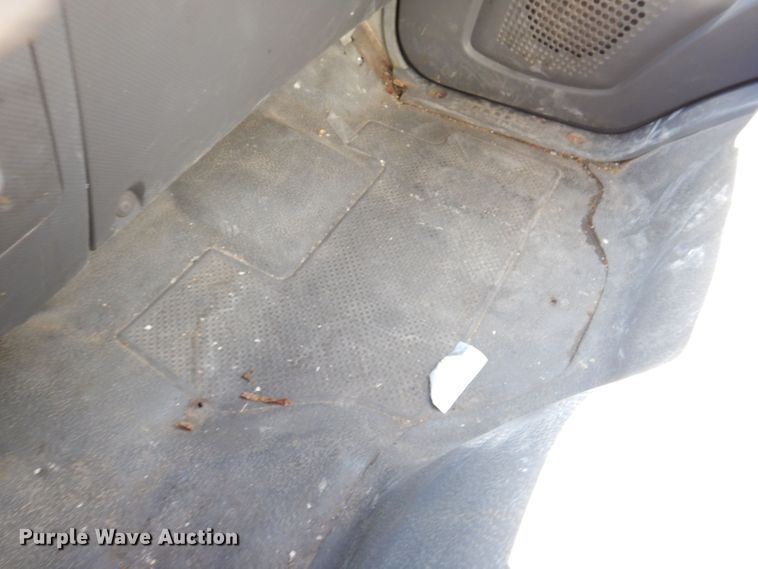 image for item JO9021 2010 Isuzu NPR  box truck