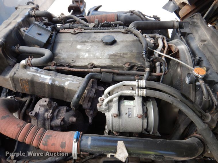 image for item JO9021 2010 Isuzu NPR  box truck