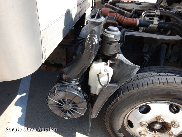 image for item JO9021 2010 Isuzu NPR  box truck