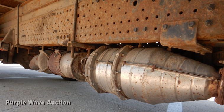 image for item JO9021 2010 Isuzu NPR  box truck