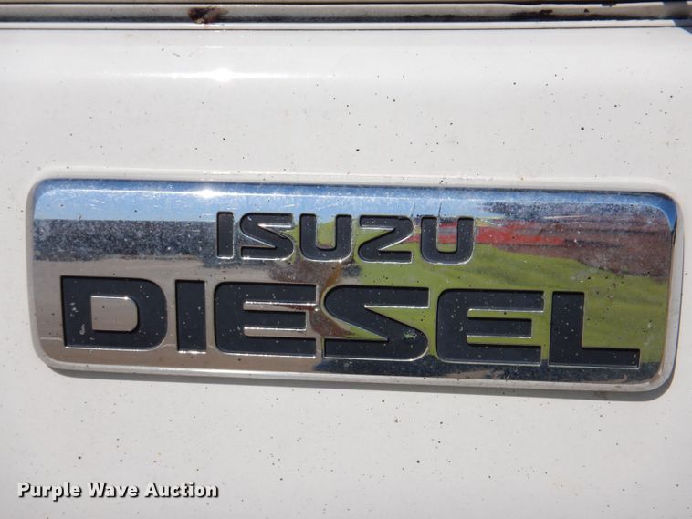 image for item JO9021 2010 Isuzu NPR  box truck