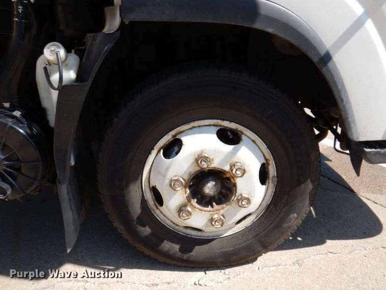 image for item JO9021 2010 Isuzu NPR  box truck