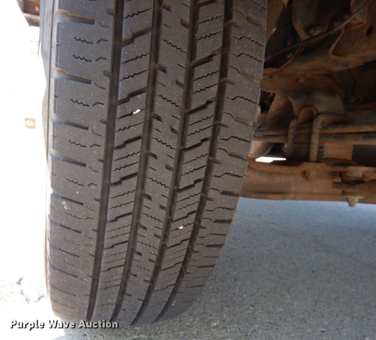 image for item JO9021 2010 Isuzu NPR  box truck