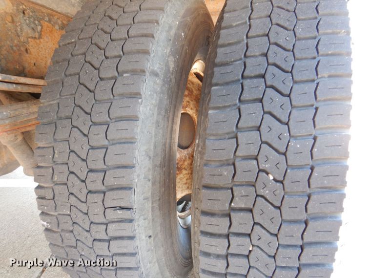 image for item JO9021 2010 Isuzu NPR  box truck