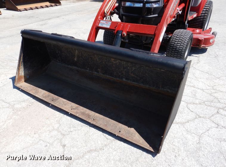 image for item JO9044 Case IH DX24E  MFWD tractor