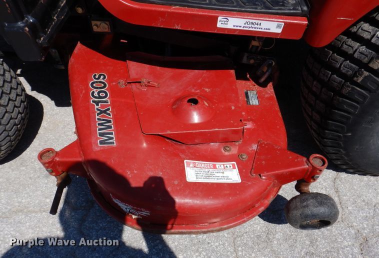 image for item JO9044 Case IH DX24E  MFWD tractor