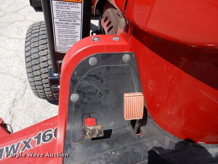 image for item JO9044 Case IH DX24E  MFWD tractor