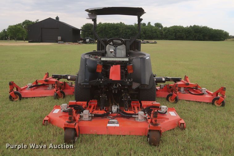 image for item JR9464 2009 Jacobsen HR-9016  lawn mower