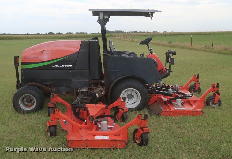 image for item JR9464 2009 Jacobsen HR-9016  lawn mower