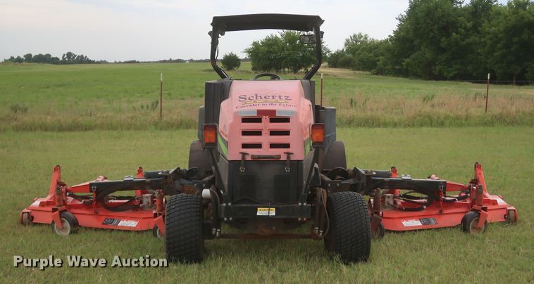 image for item JR9464 2009 Jacobsen HR-9016  lawn mower