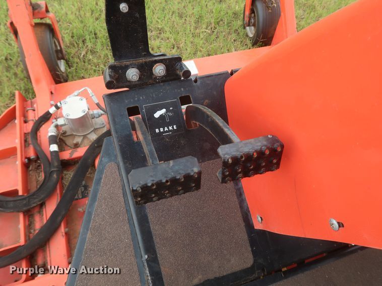 image for item JR9464 2009 Jacobsen HR-9016  lawn mower