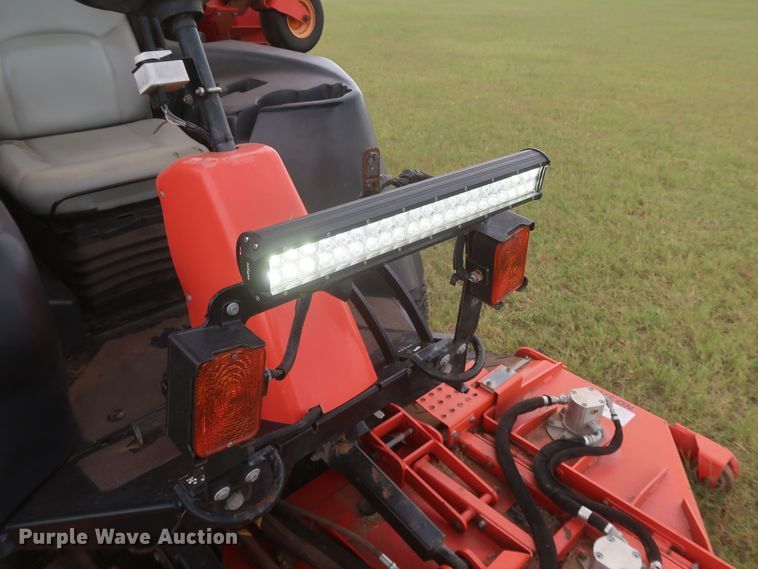 image for item JR9464 2009 Jacobsen HR-9016  lawn mower