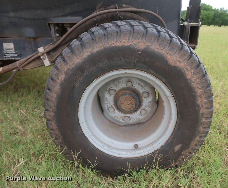 image for item JR9464 2009 Jacobsen HR-9016  lawn mower