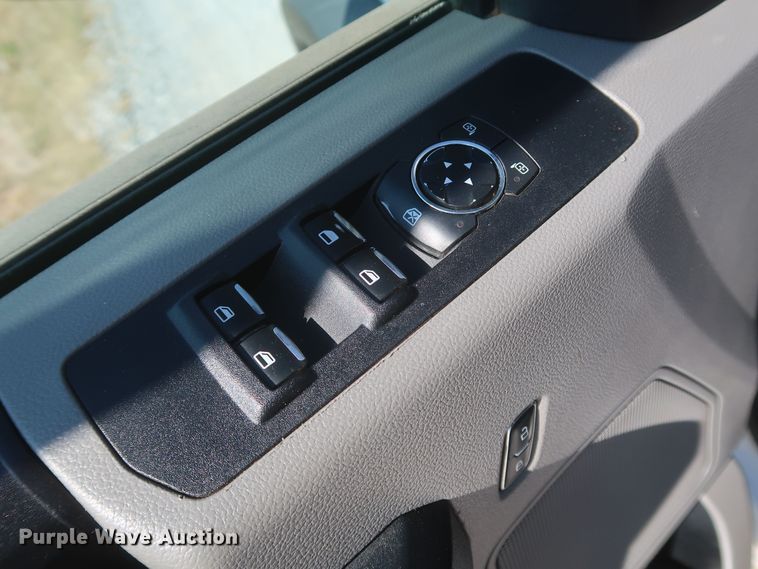 image for item JR9467 2020 Ford F450 Super Duty STX  Crew Cab truck cab and chassis