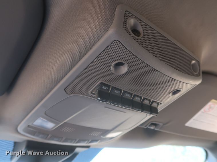 image for item JR9467 2020 Ford F450 Super Duty STX  Crew Cab truck cab and chassis