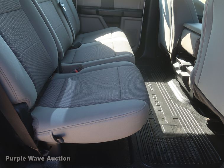 image for item JR9467 2020 Ford F450 Super Duty STX  Crew Cab truck cab and chassis