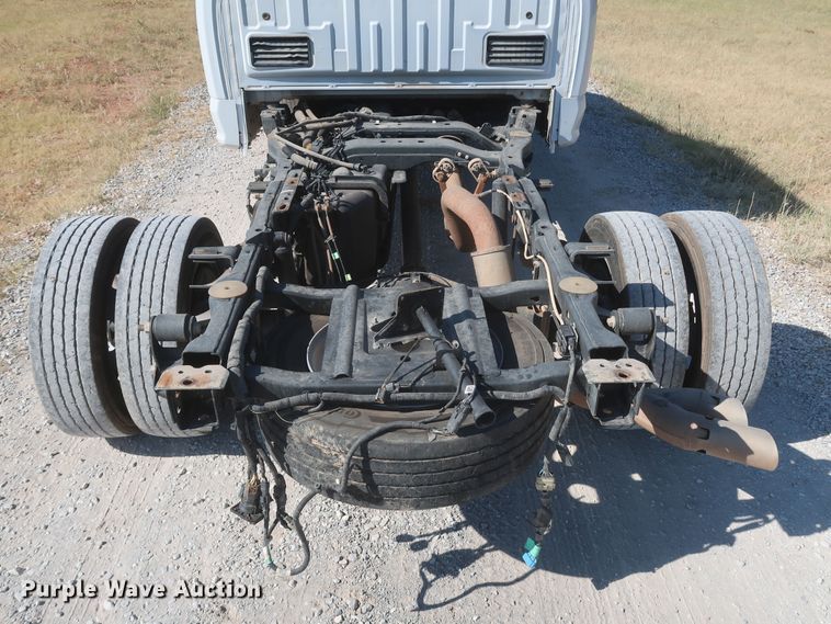 image for item JR9467 2020 Ford F450 Super Duty STX  Crew Cab truck cab and chassis