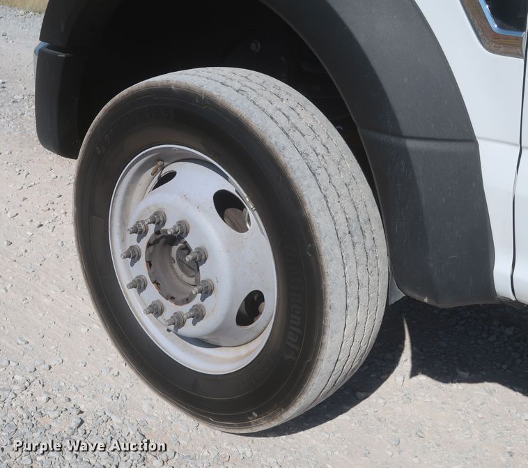 image for item JR9467 2020 Ford F450 Super Duty STX  Crew Cab truck cab and chassis