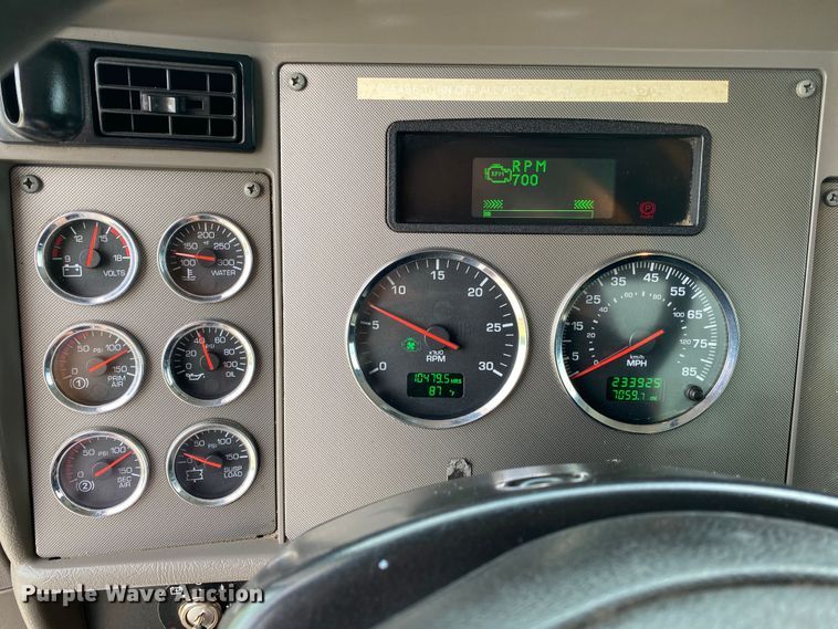 image for item JU9219 2012 Kenworth T370  delivery truck